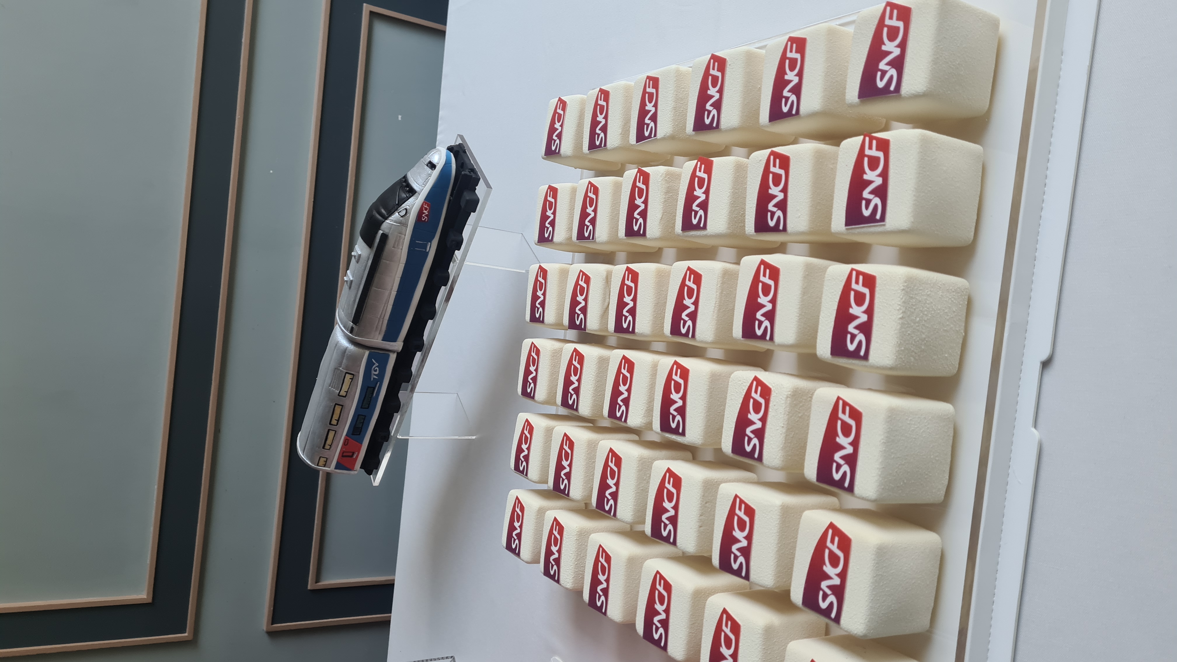 Création Noël entreprise SNCF TGV