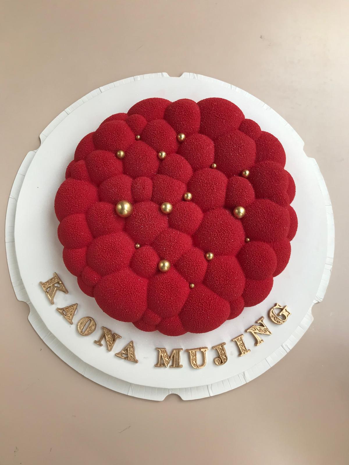 Entremets Nuage du Paradis rouge passion - Pâtisserie design Paris