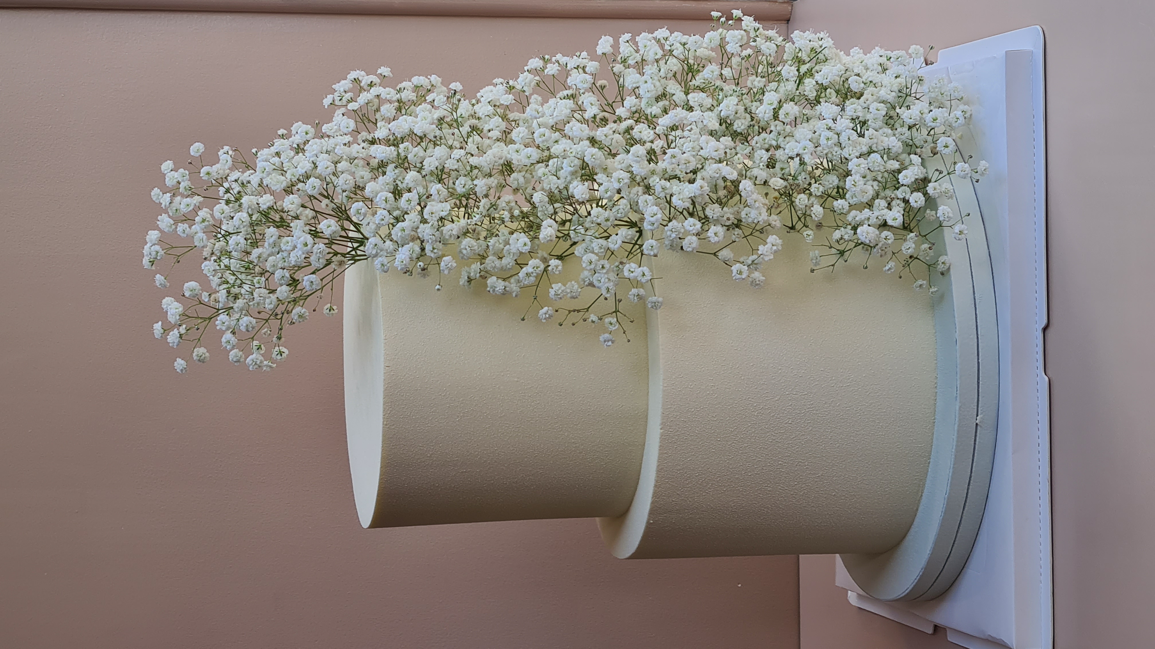 Wedding cake épuré design minimaliste - Gâteau mariage moderne Paris