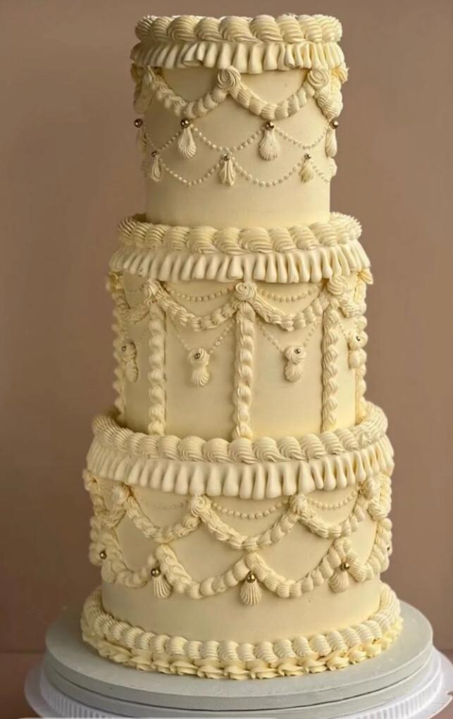 Wedding cake vintage à étages - Gâteau mariage rétro Paris